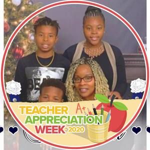 Meet your Posher, Monique